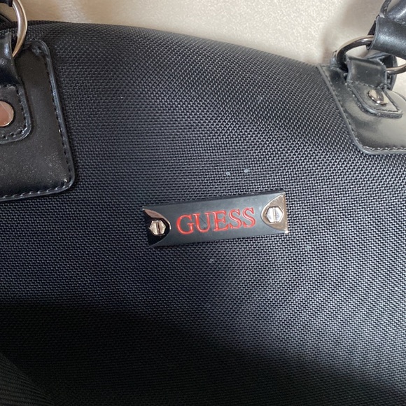 Travel in style! By GUESS - Picture 3 of 6